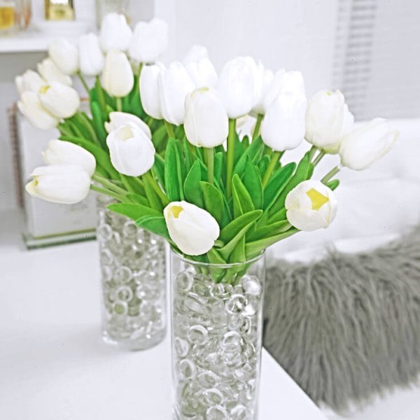 Simple DIY Fake Flower Centerpieces